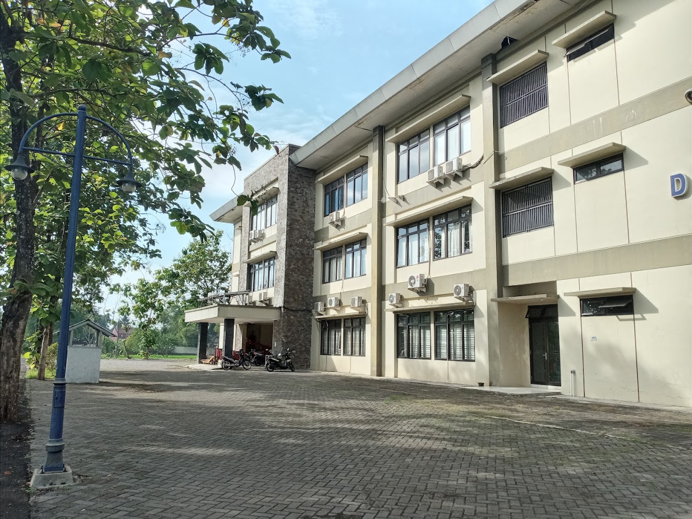 Gedung D Laboratorium Fakultas Teknik Unsoed